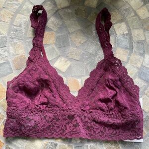Hanky Panky Signature Lace Crossover Bralette